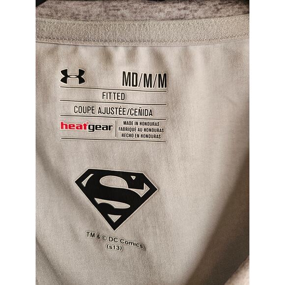 Under Armour heat gear ladies fitted pullover top size medium DC Comics logo - Picture 5 of 5